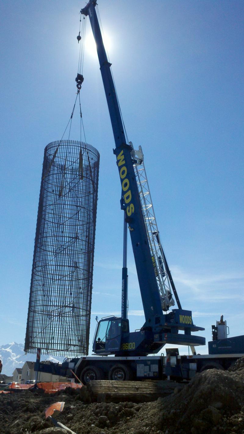 90 Ton Link-Belt Truck Crane Setting 42,000LB Cage
